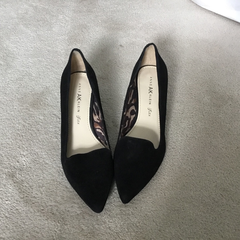 Anne Klein iflex Black Suede Pumps